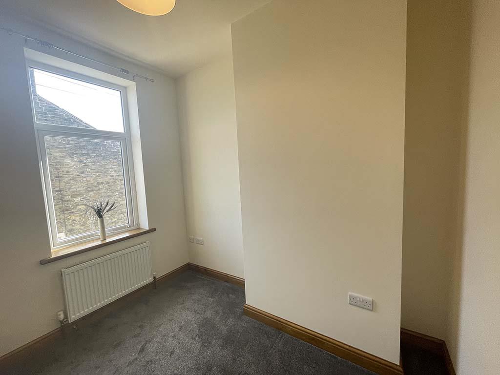 3 bedroom mid terrace house To Let in Barnoldswick - IMG_0321.jpg